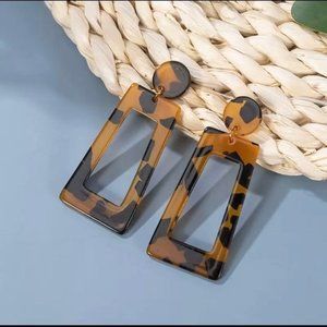 Boho Statement Resin Animal Design Geometric Dangle Earrings Brown Black